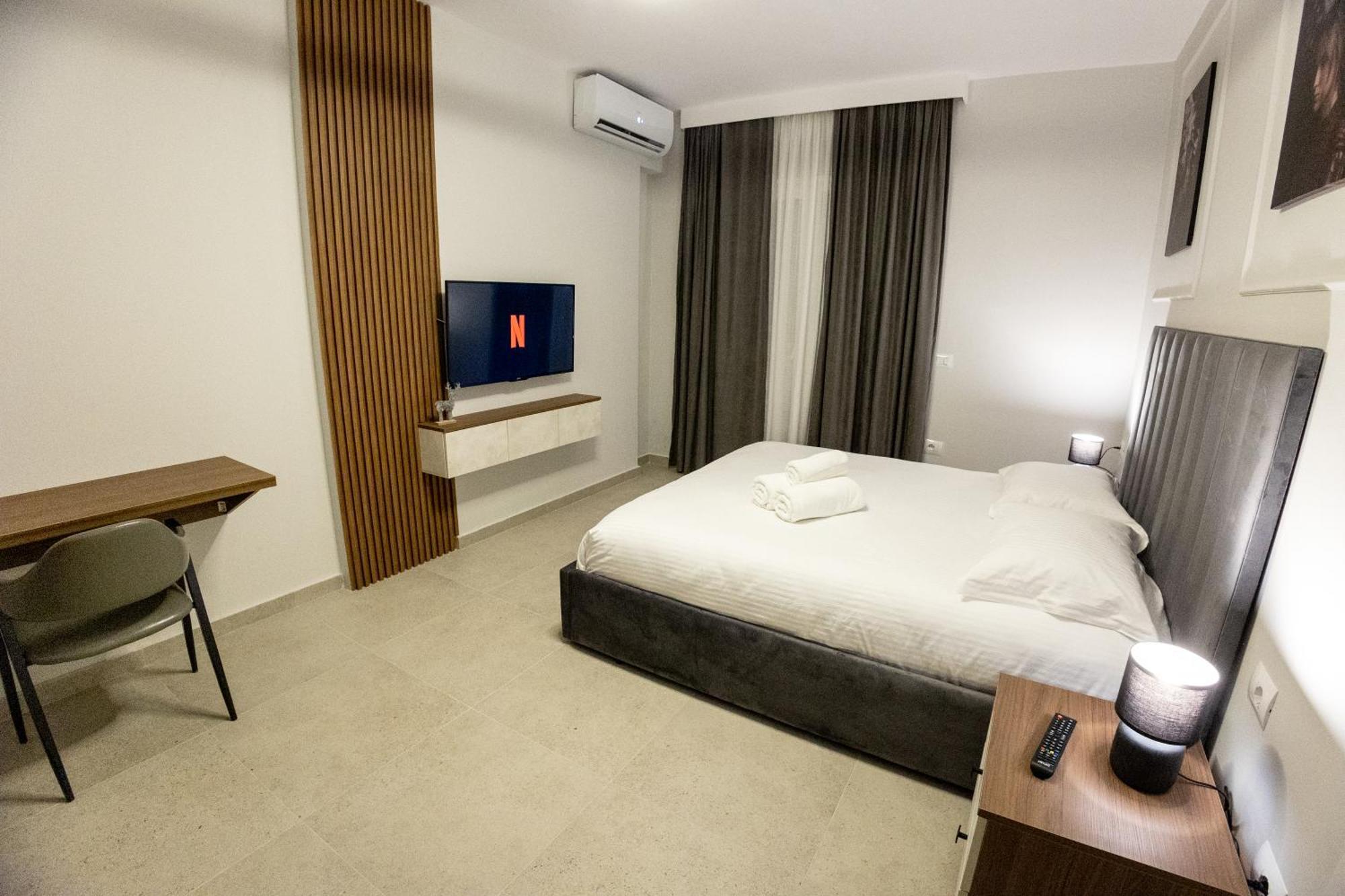 Tirana Days Free Parking Apartamento Exterior foto