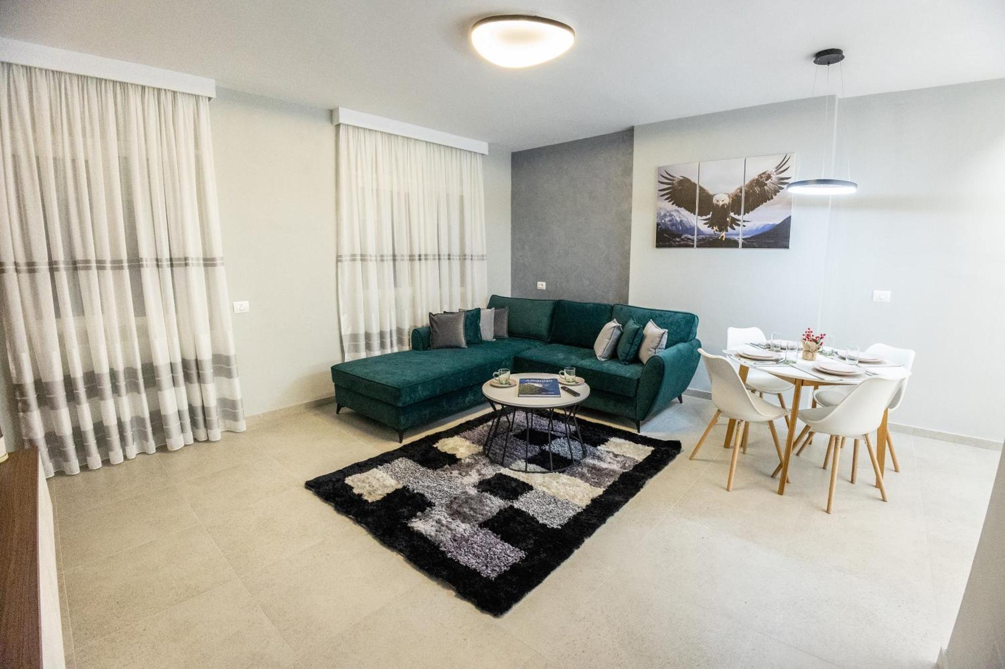 Tirana Days Free Parking Apartamento Exterior foto