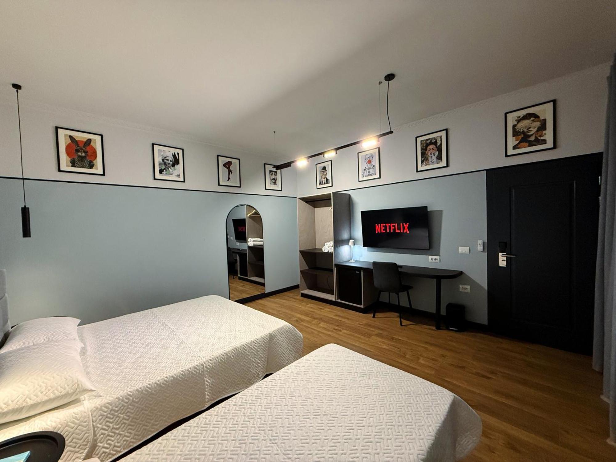 Tirana Days Free Parking Apartamento Quarto foto